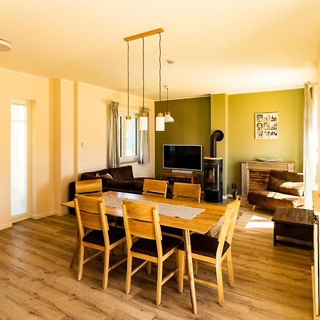 Luxusferienhaus Fuchsbau - Mit Netflix, Playstation, Sauna, Sportraum Und Kamin Zirchow Camera foto